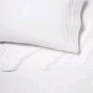 Threshold TWIN XL Crisp White PERFORMANCE Bedding Sheet Set